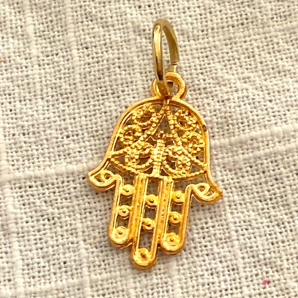 5/$10❤️❤️❤️NEW ROSE GOLD TONE ALLOY HAMSA HAND CHARM PENDANT - Picture 1 of 2